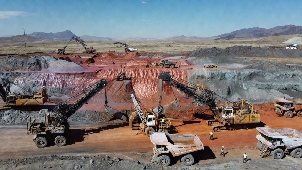 Copper price analysis beyond the crucial support zone